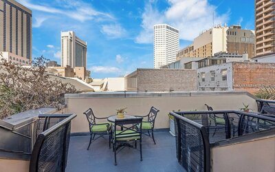 voco St. James Hotel by IHG