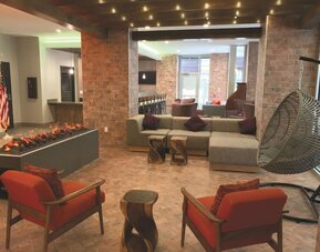 La Quinta Inn & Suites by Wyndham New Orleans Downtown