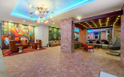 La Quinta Inn & Suites by Wyndham New Orleans Downtown