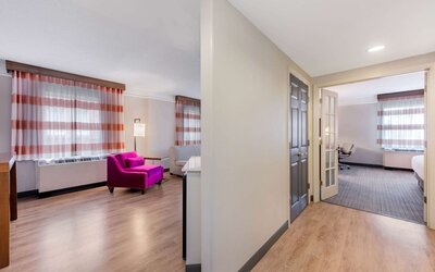 La Quinta Inn & Suites by Wyndham New Orleans Downtown