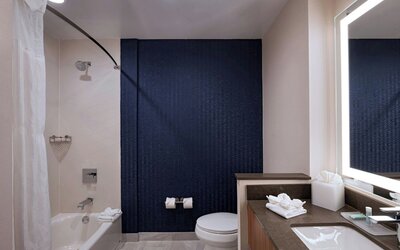 Fairfield Inn & Suites Austin Downtown