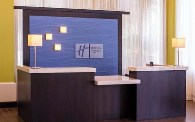 Holiday Inn Express & Suites New Orleans Airport South by IHG