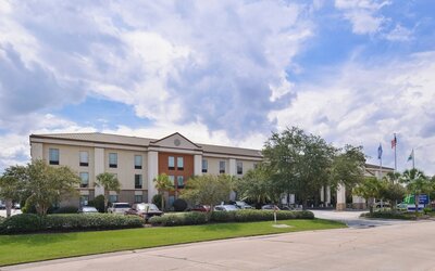 Holiday Inn Express & Suites New Orleans Airport South by IHG
