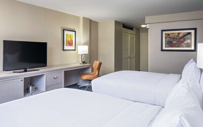 DoubleTree by Hilton Hotel Nashville Downtown