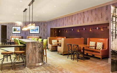 DoubleTree by Hilton Hotel Nashville Downtown