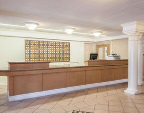 La Quinta Inn by Wyndham New Orleans West Bank / Gretna
