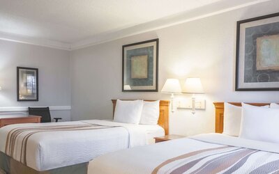 La Quinta Inn by Wyndham New Orleans West Bank / Gretna