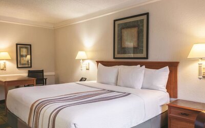 La Quinta Inn by Wyndham New Orleans West Bank / Gretna