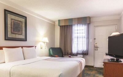 La Quinta Inn by Wyndham New Orleans West Bank / Gretna