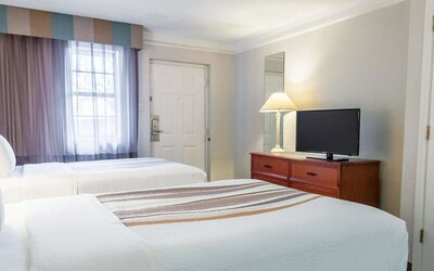 La Quinta Inn by Wyndham New Orleans West Bank / Gretna