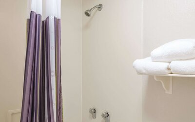 La Quinta Inn by Wyndham New Orleans West Bank / Gretna