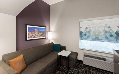 La Quinta Inn & Suites by Wyndham Boutte