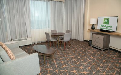 Holiday Inn New Orleans West Bank Tower by IHG