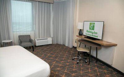 Holiday Inn New Orleans West Bank Tower by IHG