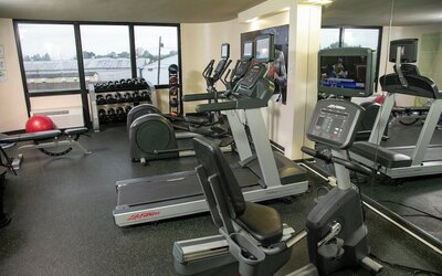 Holiday Inn New Orleans West Bank Tower by IHG