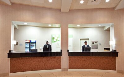 Holiday Inn New Orleans West Bank Tower by IHG
