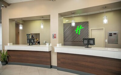 Holiday Inn New Orleans West Bank Tower by IHG