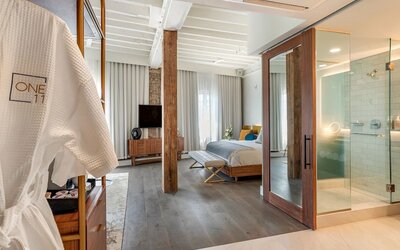 ONE11 Hotel