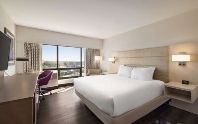 DoubleTree by Hilton Hotel New Orleans Airport