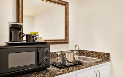 DoubleTree by Hilton Hotel New Orleans Airport