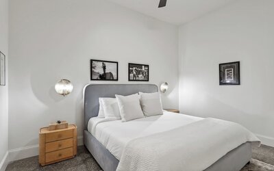 The Mary Beth Hotel & Gallery