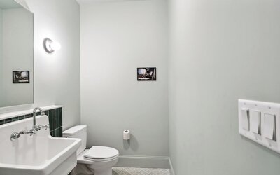 The Mary Beth Hotel & Gallery