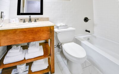 Ramada by Wyndham Metairie New Orleans Airport