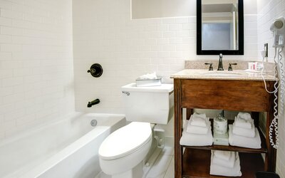 Ramada by Wyndham Metairie New Orleans Airport