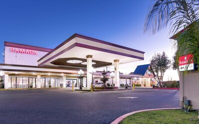 Ramada by Wyndham Metairie New Orleans Airport