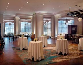 New Orleans Marriott Metairie at Lakeway