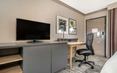 Country Inn & Suites by Radisson, Metairie (New Orleans), LA