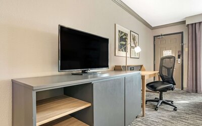 Country Inn & Suites by Radisson, Metairie (New Orleans), LA