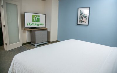Holiday Inn Metairie New Orleans by IHG