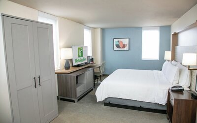 Holiday Inn Metairie New Orleans by IHG