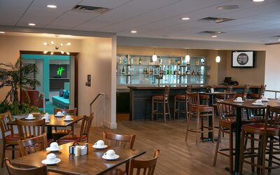 Holiday Inn Metairie New Orleans by IHG