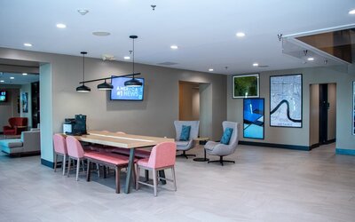Holiday Inn Metairie New Orleans by IHG
