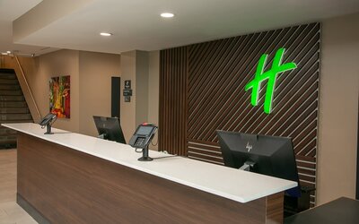 Holiday Inn Metairie New Orleans by IHG