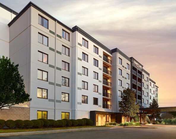 Courtyard by Marriott New Orleans Metairie