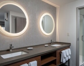 Courtyard by Marriott New Orleans Metairie