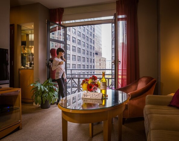 Hotel Giraffe by Library Hotel Collection