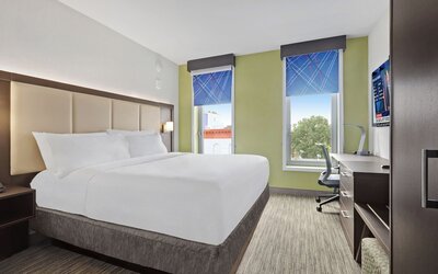 Hotel 1200