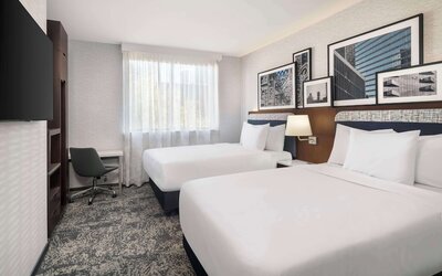 DoubleTree by Hilton Long Island City, NY