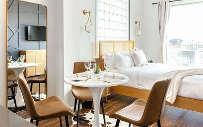 The Modernist Hotel