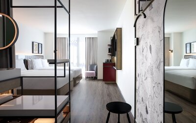 Renaissance New York Flushing Hotel at Tangram