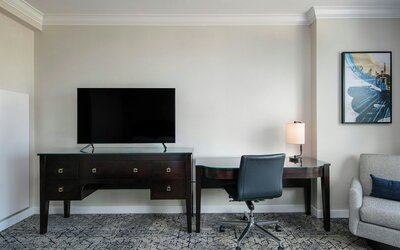 Sheraton LaGuardia East Hotel
