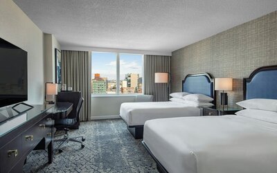 Sheraton LaGuardia East Hotel