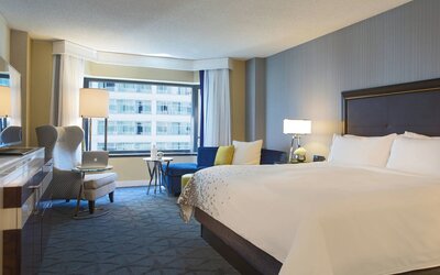 Renaissance Chicago Downtown Hotel