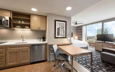 Homewood Suites by Hilton Chicago West Loop Fulton Mkt Area