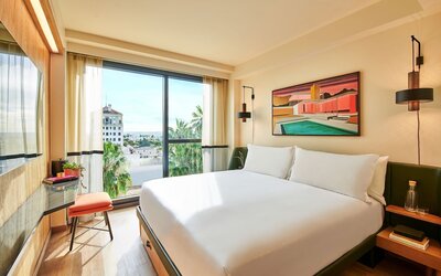 HOLLYWOOD VOLUME, a Tribute Portfolio Hotel