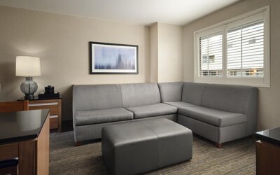 Embassy Suites by Hilton Chicago Downtown Magnificent Mile